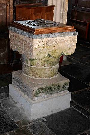 Molland - The Font